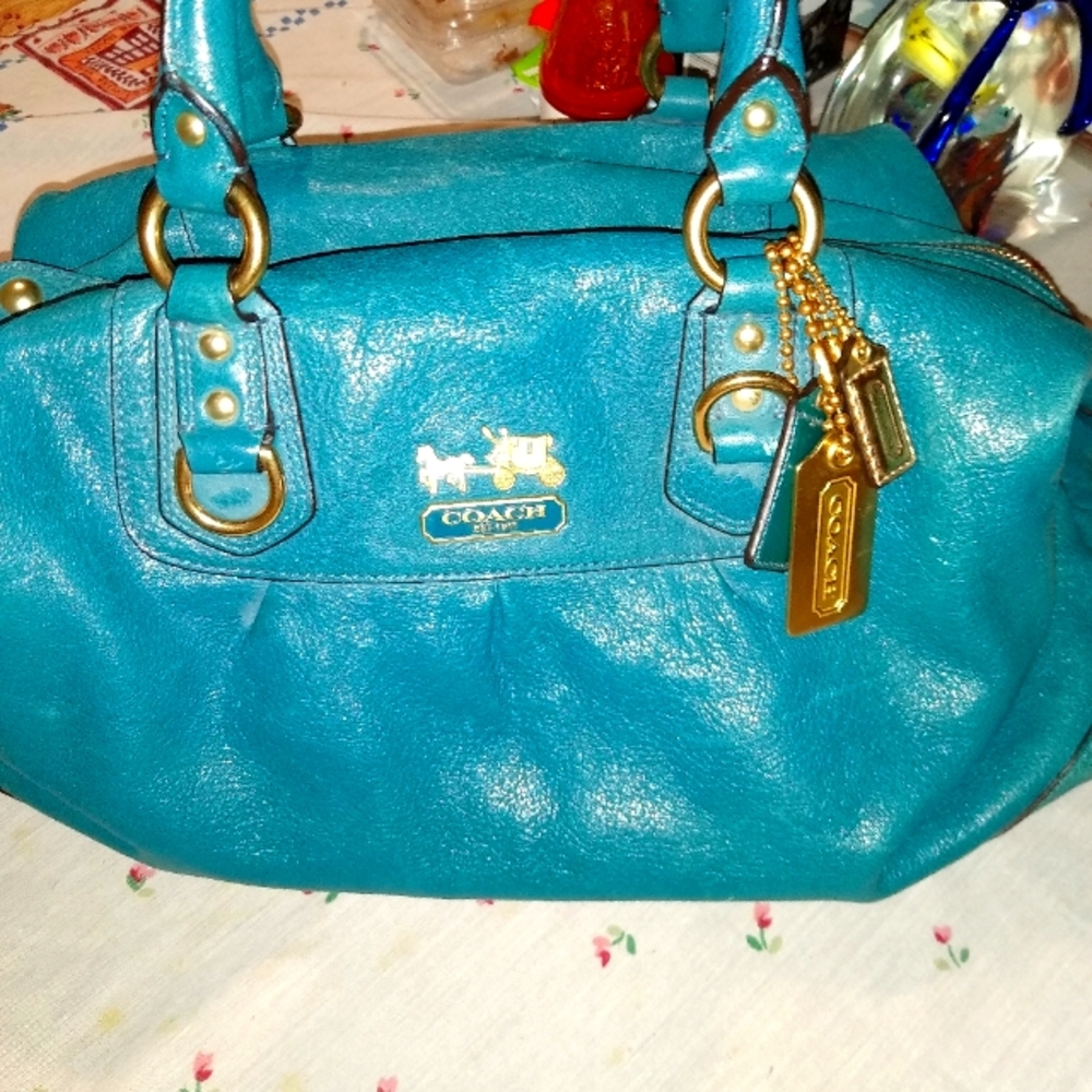 Women's hand bag